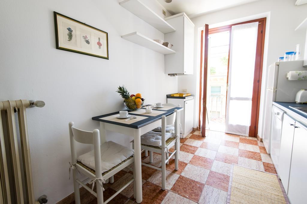 شقة Italianflat - Palazzo Zeiner فيرونا الغرفة الصورة