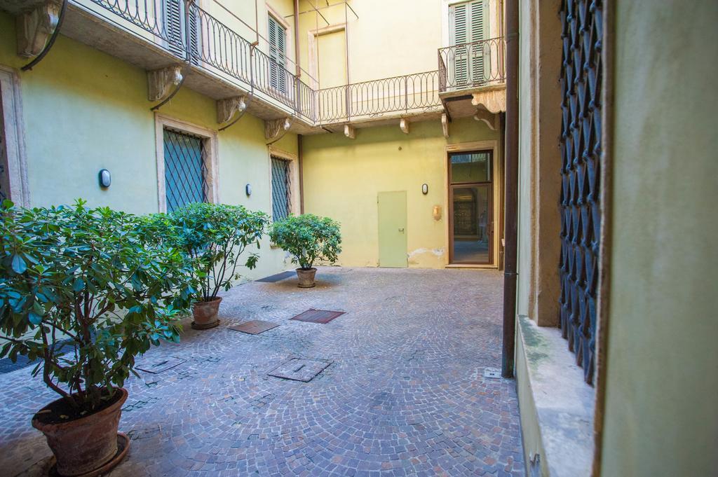 شقة Italianflat - Palazzo Zeiner فيرونا المظهر الخارجي الصورة